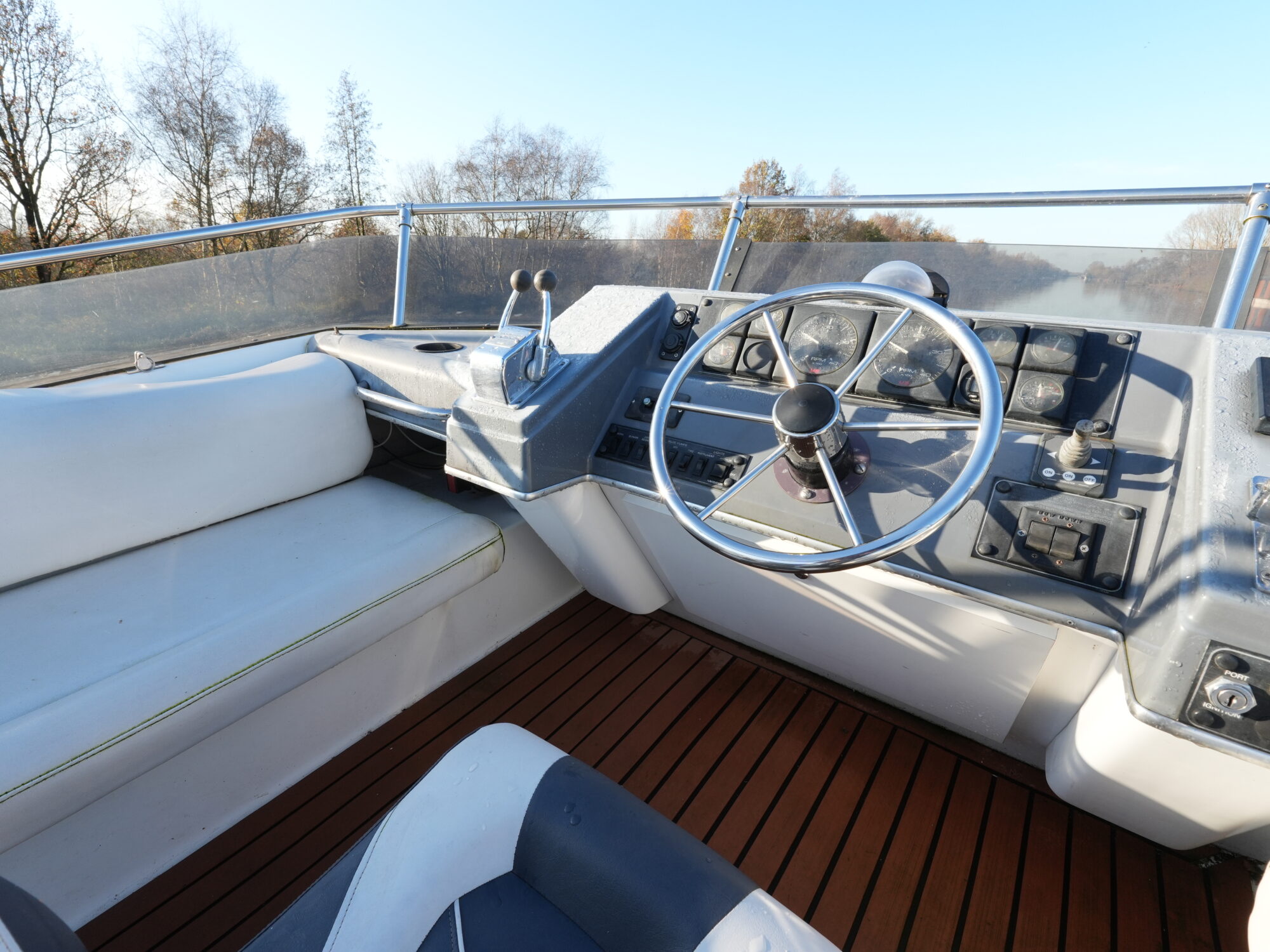 foto: 48 Bayliner Bayliner 3688 Flybridge