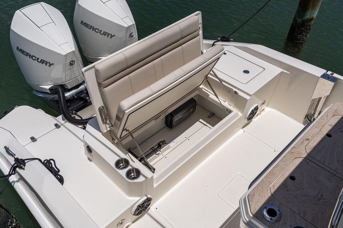 foto: 18 Boston Whaler 280 Dauntless