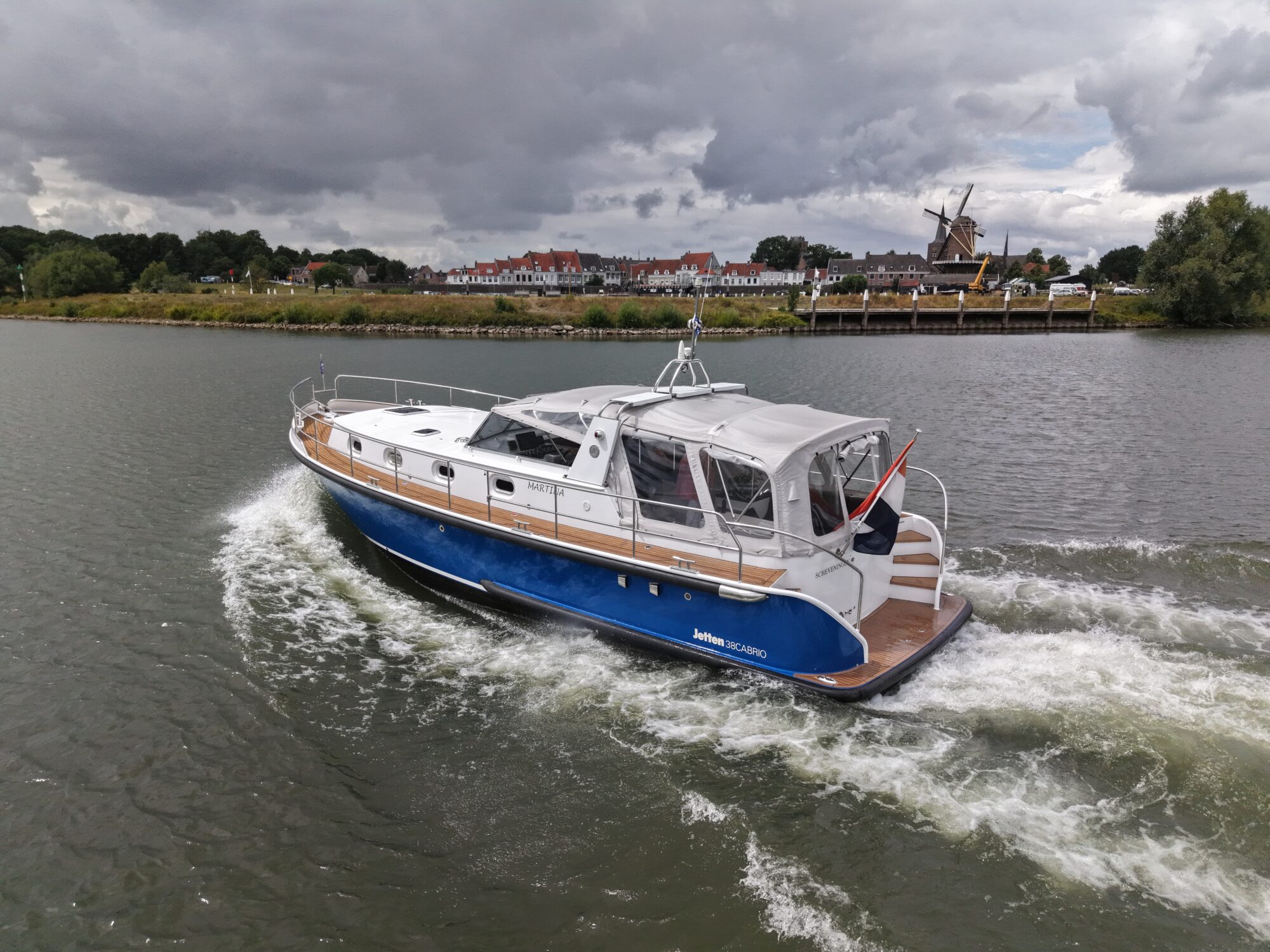 foto: 34 Jetten Jetten 38 Cabrio