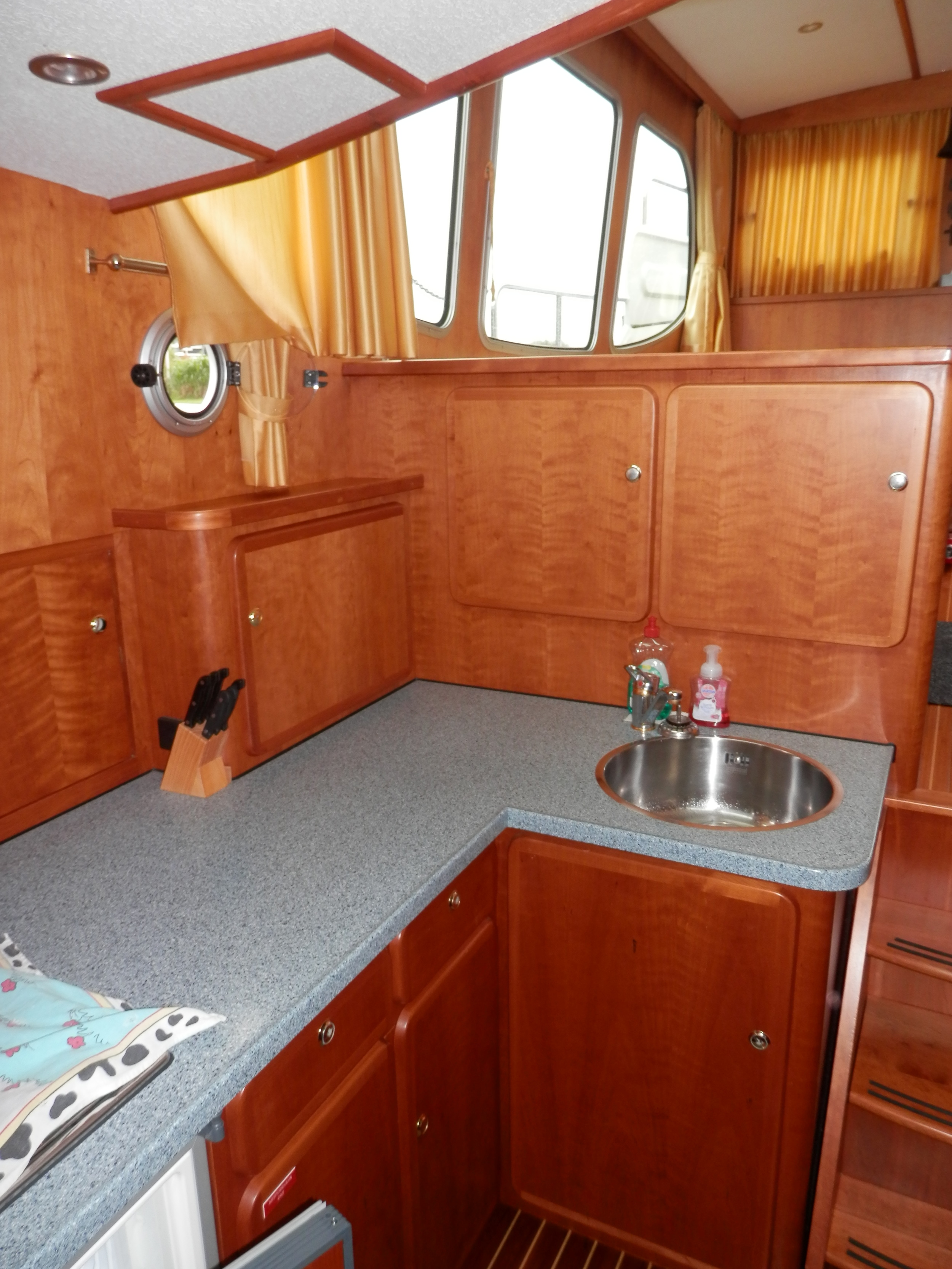 foto: 26 Linssen 380 Dutch Sturdy AC Twin