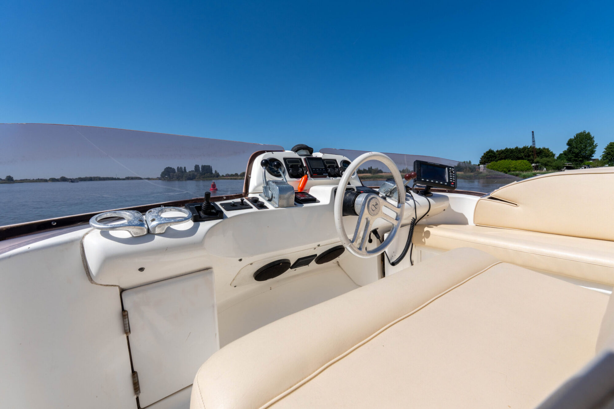 foto: 34 Sealine Sealine Statesmen 450