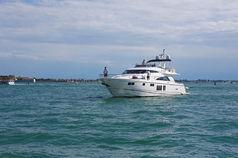 foto: 19 Fairline Squadron 78