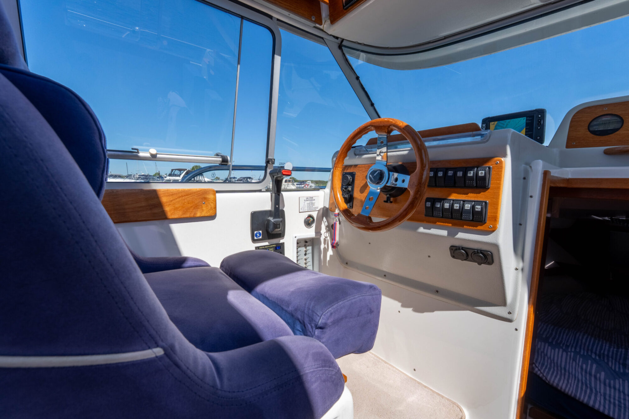 foto: 97 Nimbus Nimbus 280 Coupé