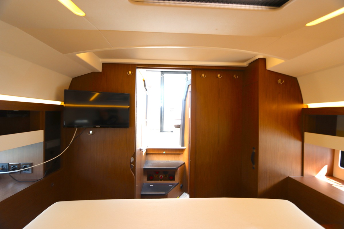 foto: 29 Jeanneau NC 33