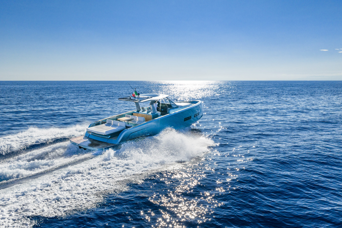 foto: 37 PARDO YACHTS 43  ON STOCK