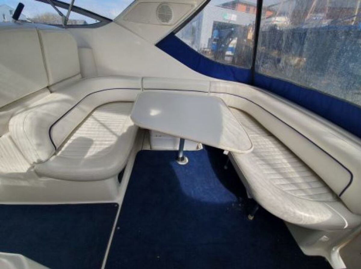 foto: 22 Bayliner 305 CIERA