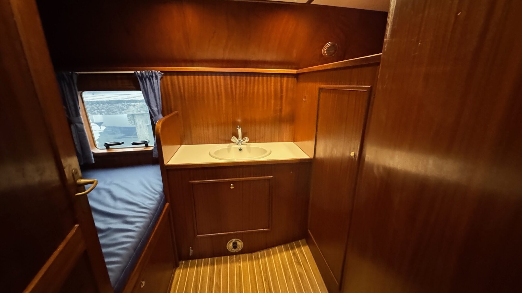 foto: 17 Vri-Jon Vri-Jon 37 AK Cabrio