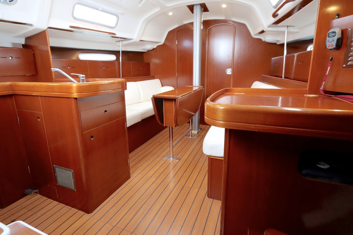foto: 47 Beneteau  First 36.7 Performance uitvoering
