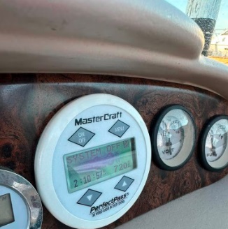 foto: 8 Master Craft  Maristar 210