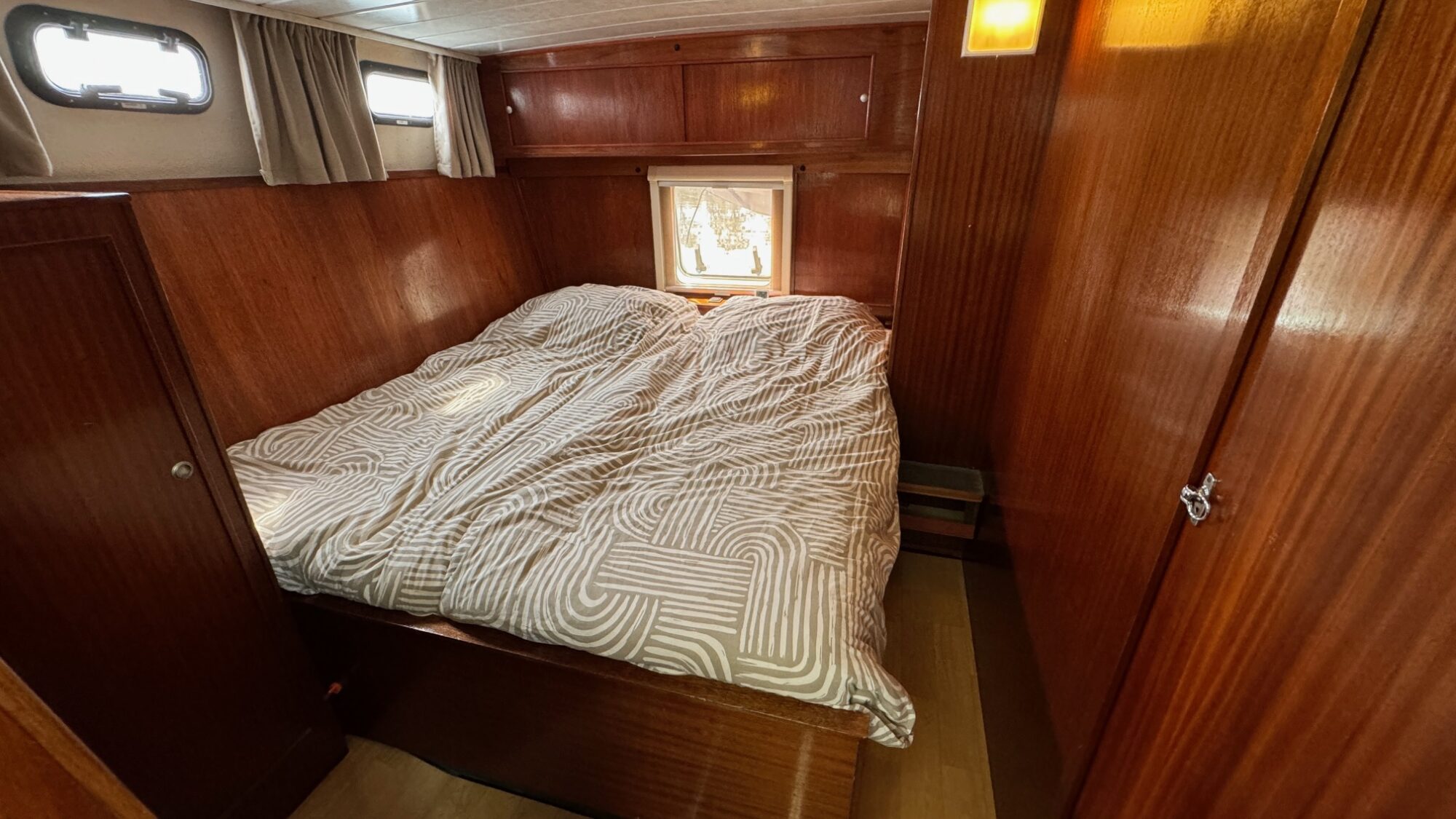 foto: 33 Hemmes Hemmes Kruiser J-Line 11.00 AK Cabrio