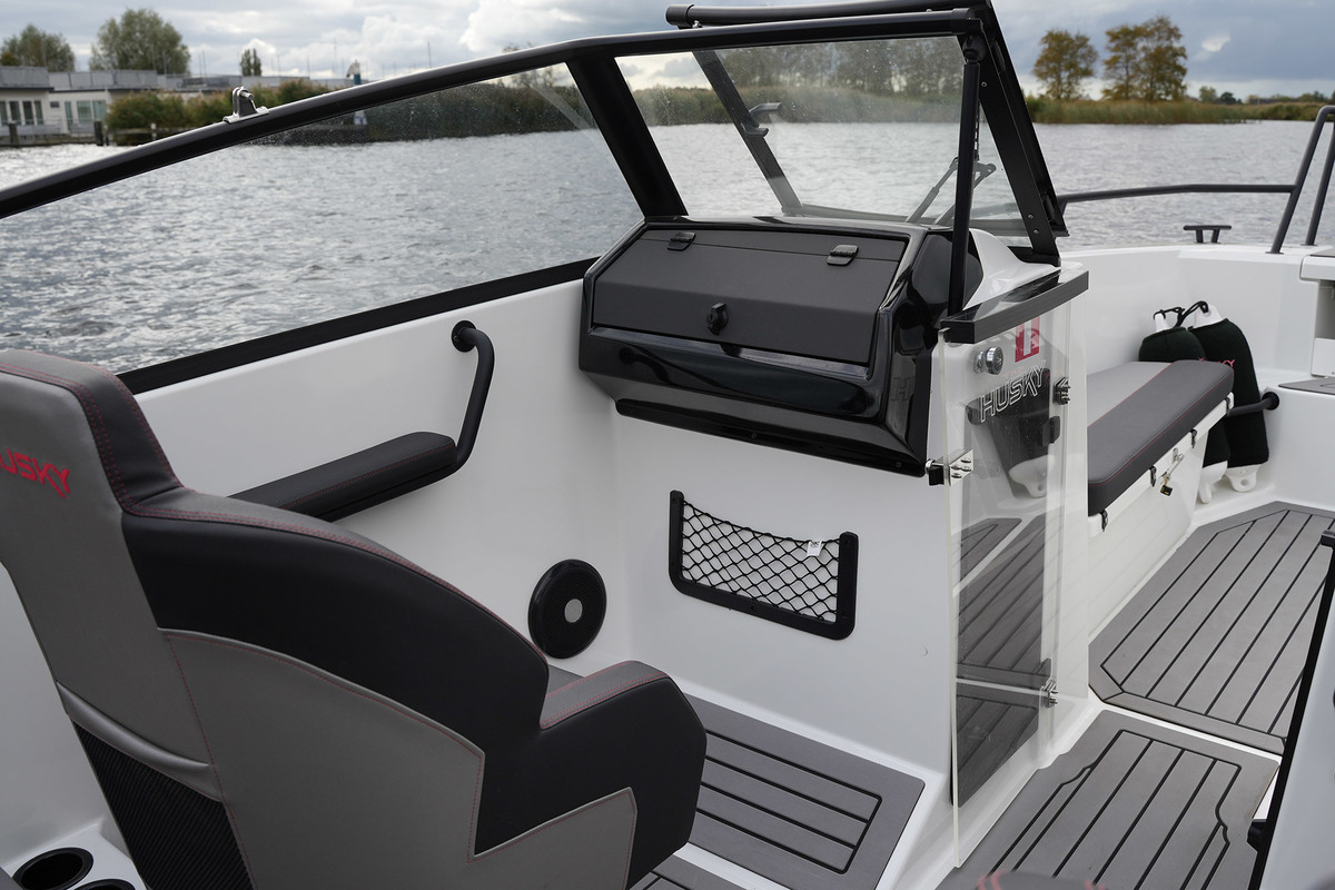 foto: 34 Finnmaster Husky R7