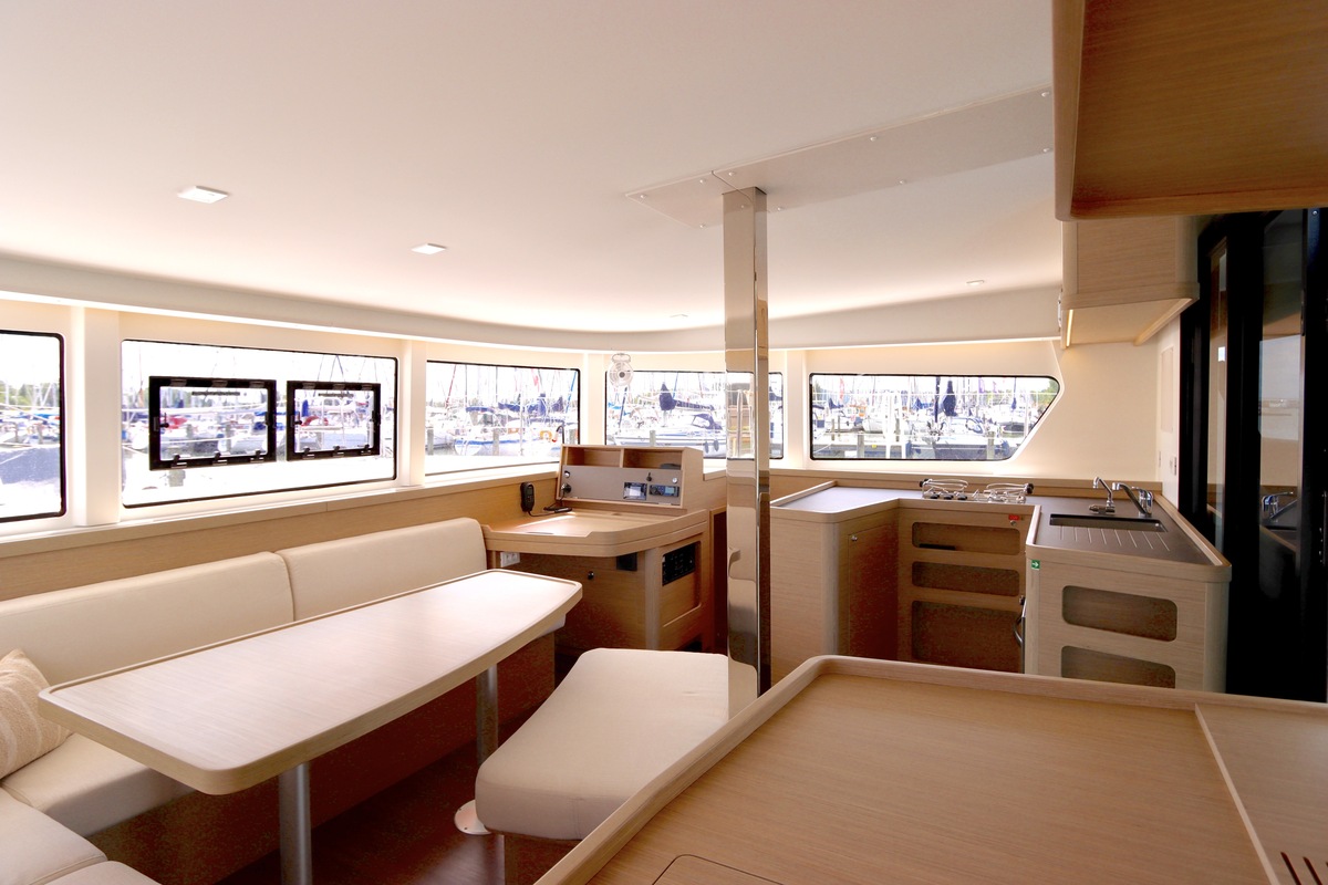 foto: 26 Lagoon 42 Full specs