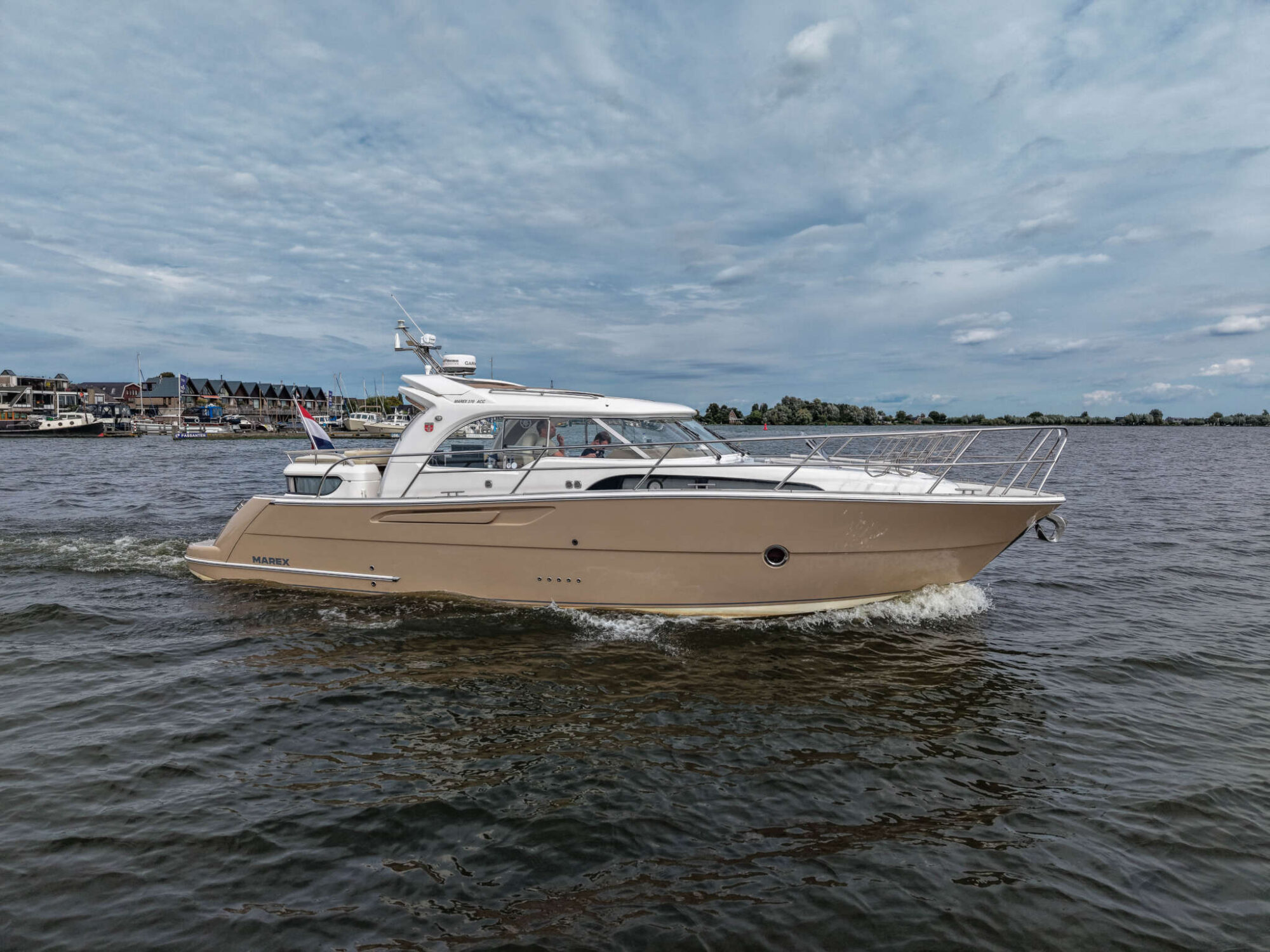 foto: 42 Marex Marex 370 ACC