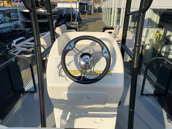 foto: 10 Funcruiser Pontoon 650