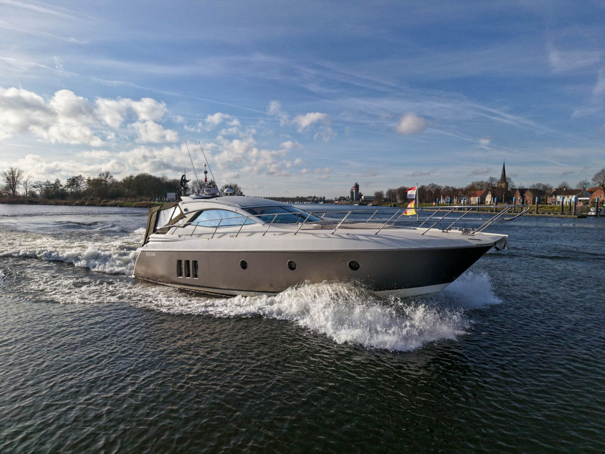 foto: 6 Sessa Sessa C46 HT IPS