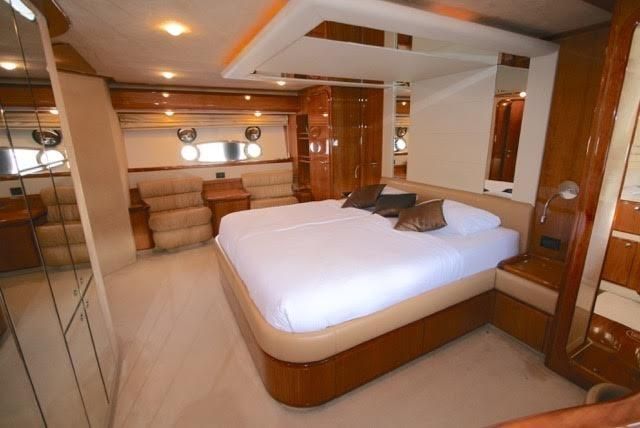 foto: 23 Ferretti  760