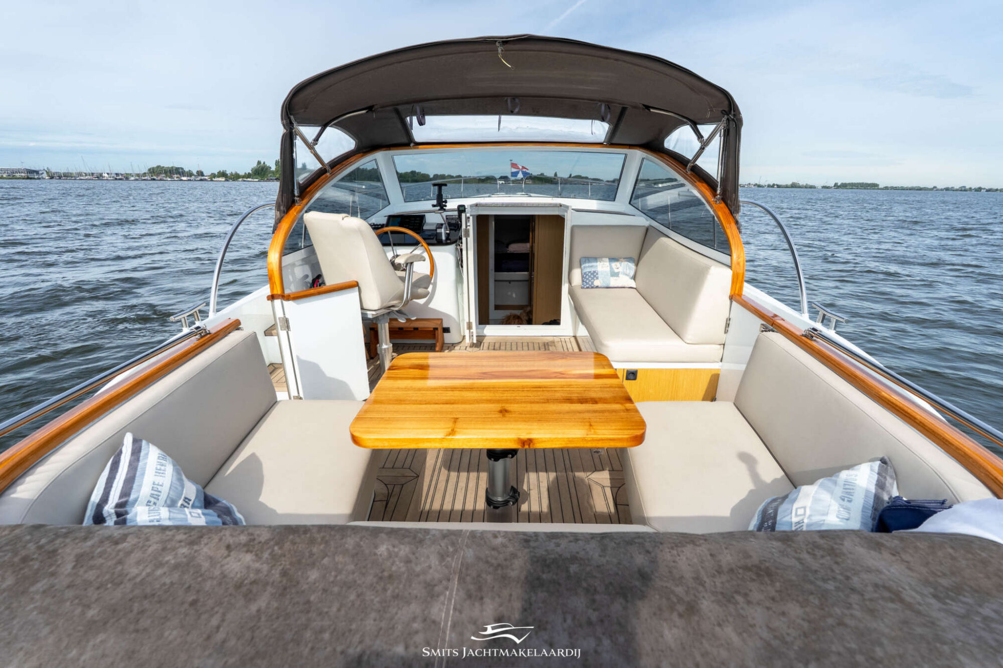 foto: 47 Crown yachts Crown Keyzer C107 Cabrio
