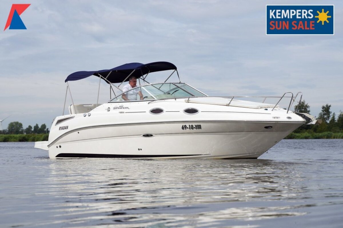 foto: 4 Sea Ray 255 Sundancer
