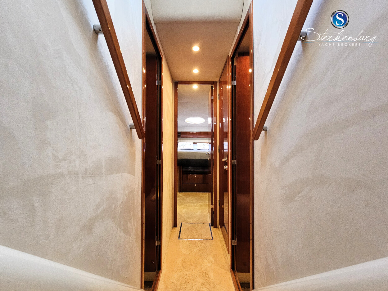 foto: 56 Fairline Phantom 50