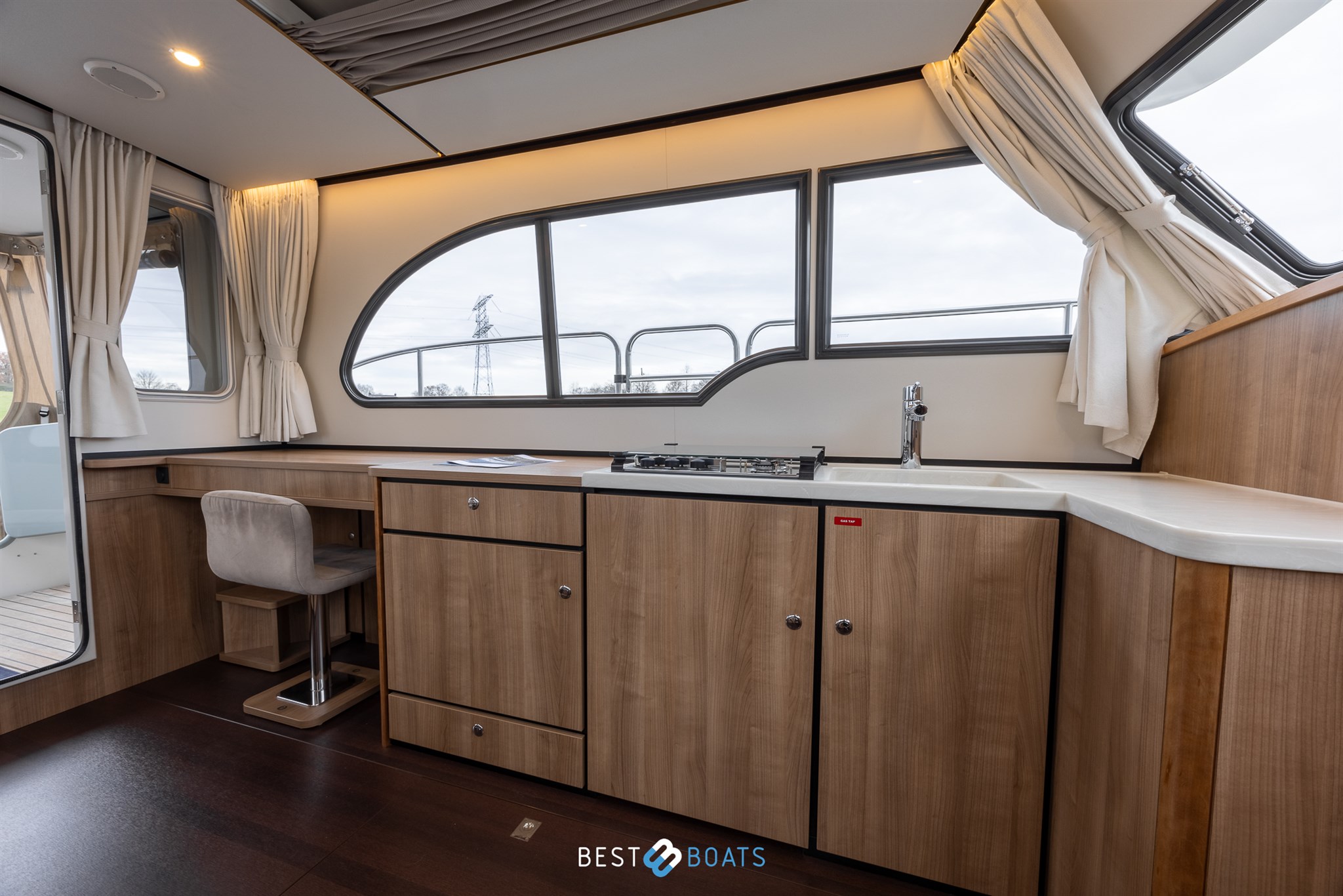 foto: 33 Linssen 30 SL Sedan