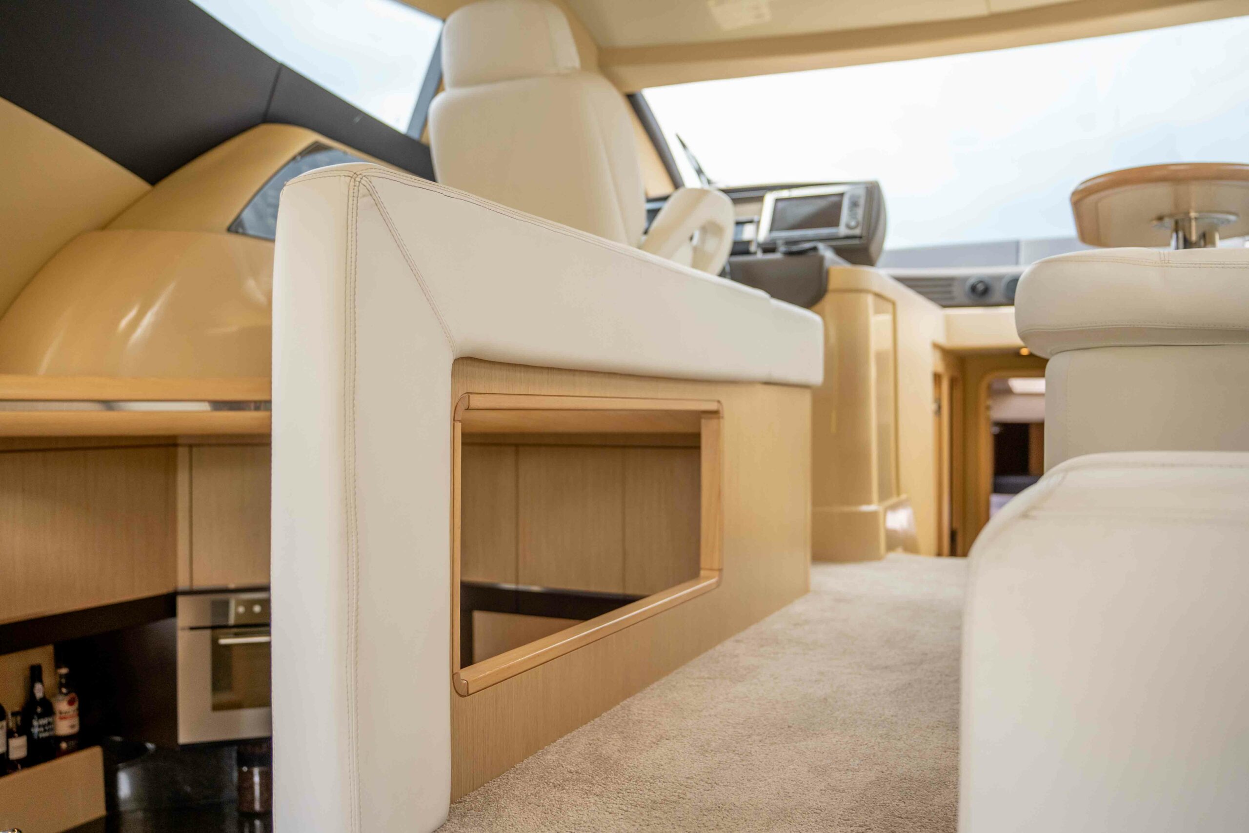 foto: 25 Ferretti Yachts 550