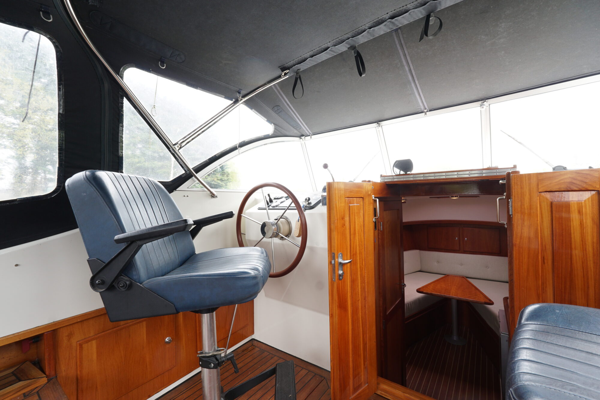 foto: 26 Vedette Vedette 8.80 OK Spiegeldeur