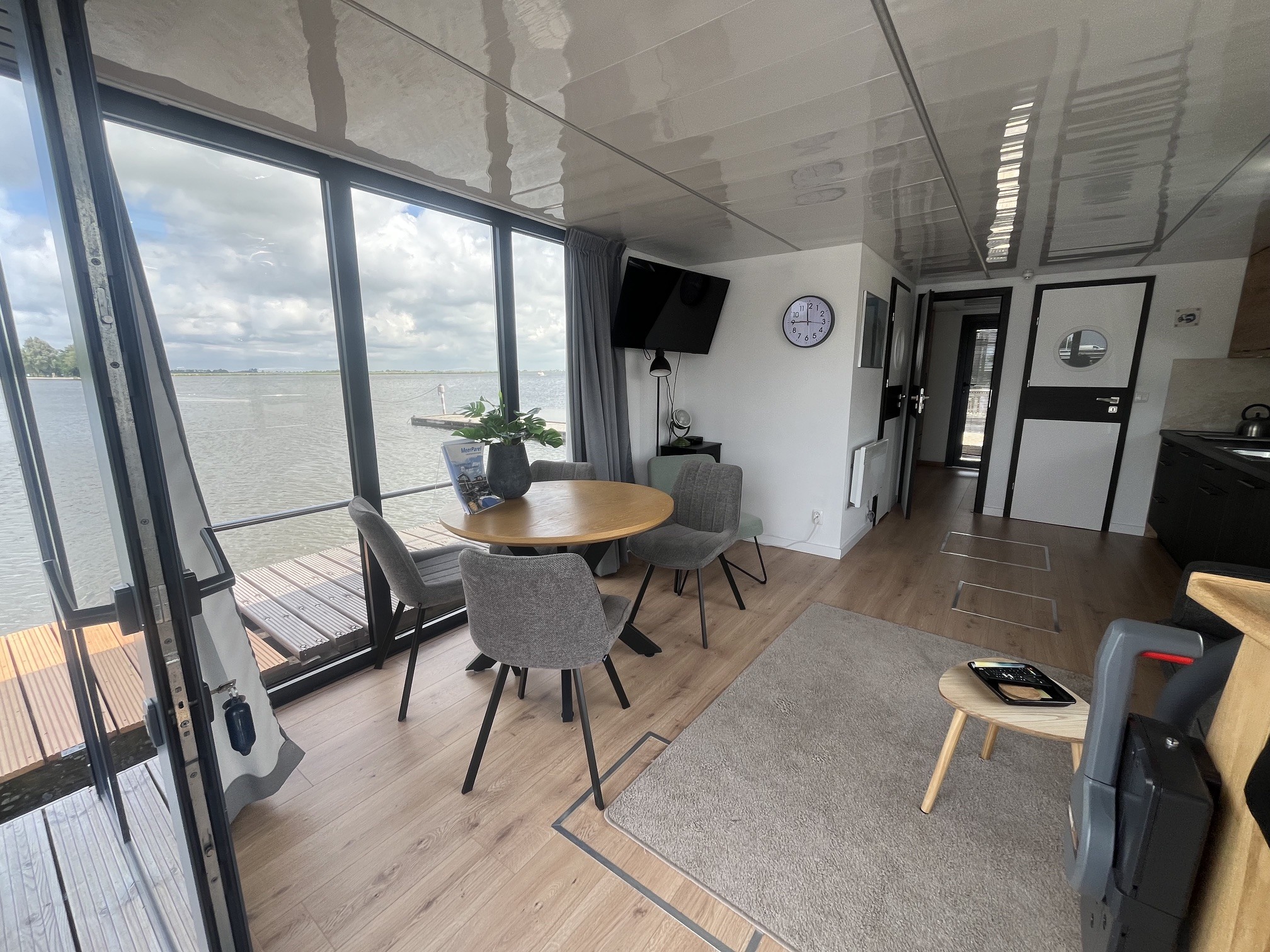 foto: 32 Campi 400, Met Ligplaats In Uitgeest