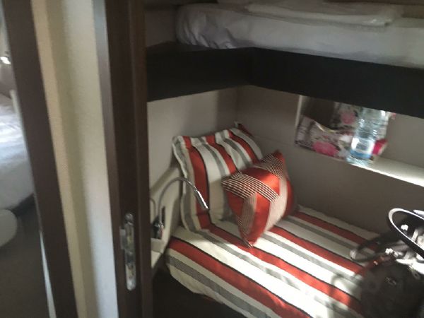 foto: 17 Azimut 50 Fly