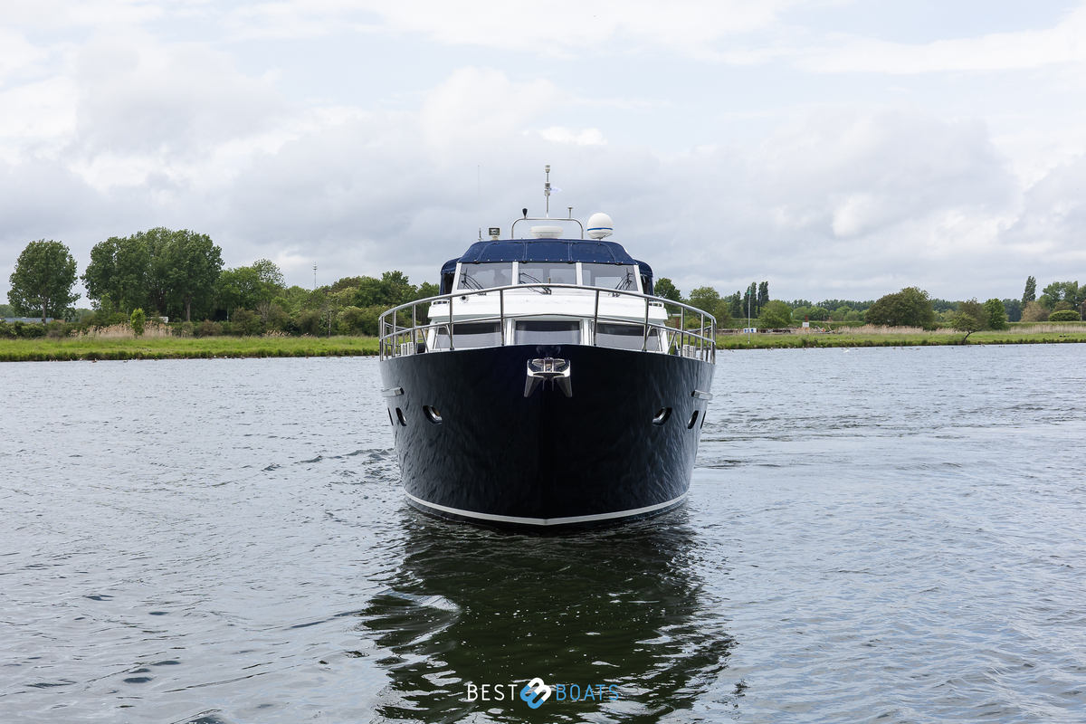 foto: 39 Wim van der Valk Continental 1700