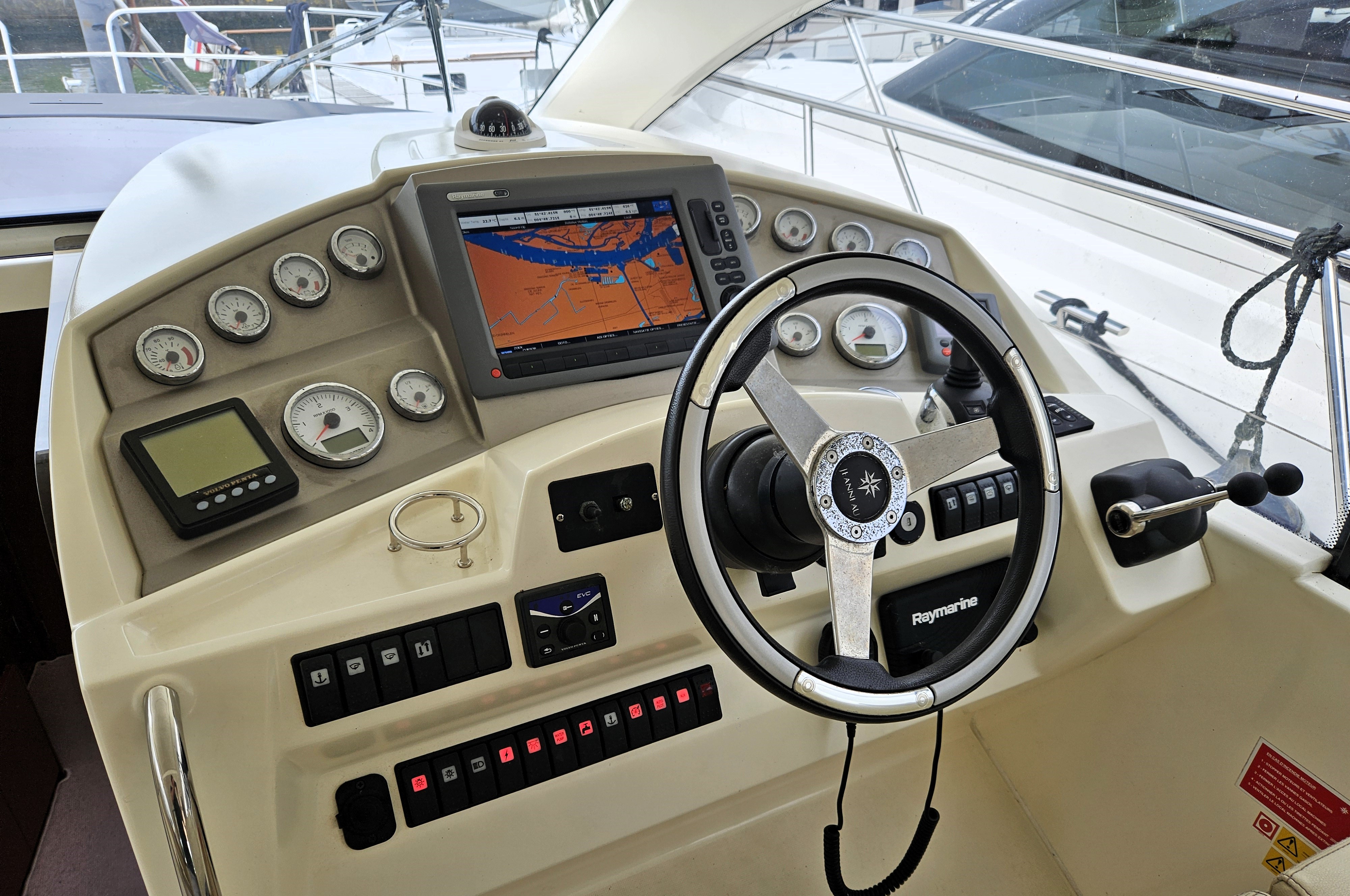 foto: 70 Jeanneau Prestige 42S