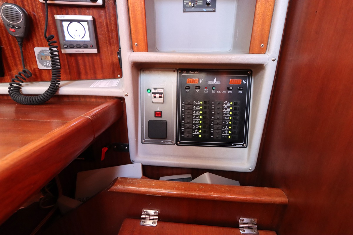 foto: 82 Bavaria  38-3 Cruiser