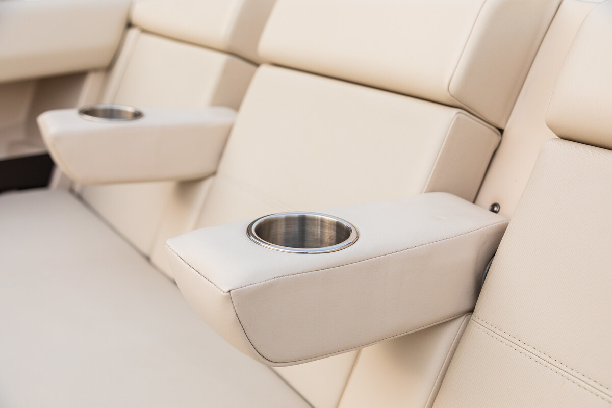 foto: 19 Boston Whaler 350 Realm