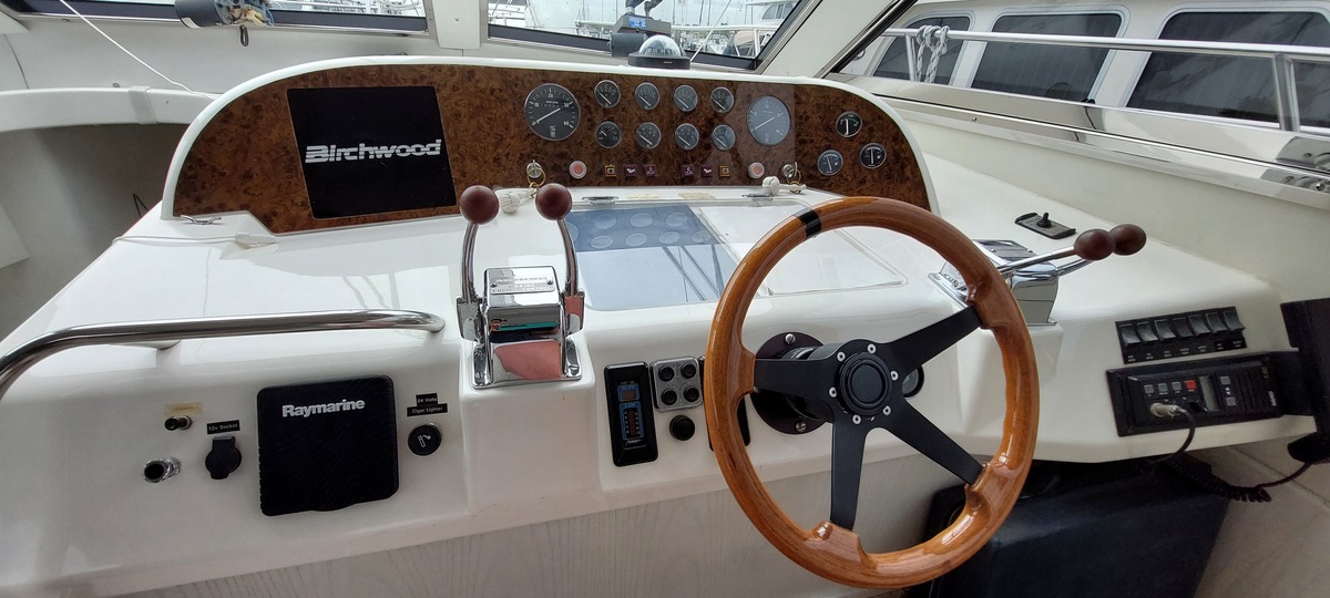 foto: 20 BIRCHWOOD TS410