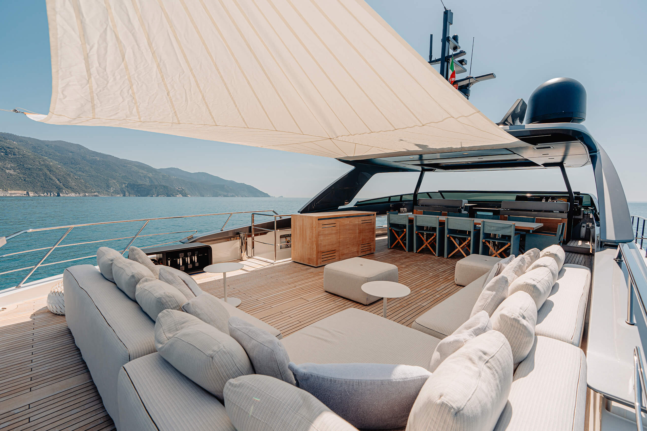 foto: 37 Sanlorenzo SL106A