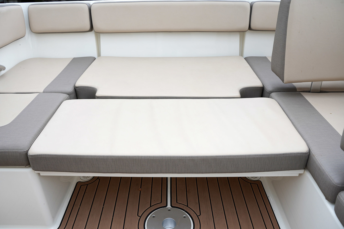 foto: 21 Bayliner VR4
