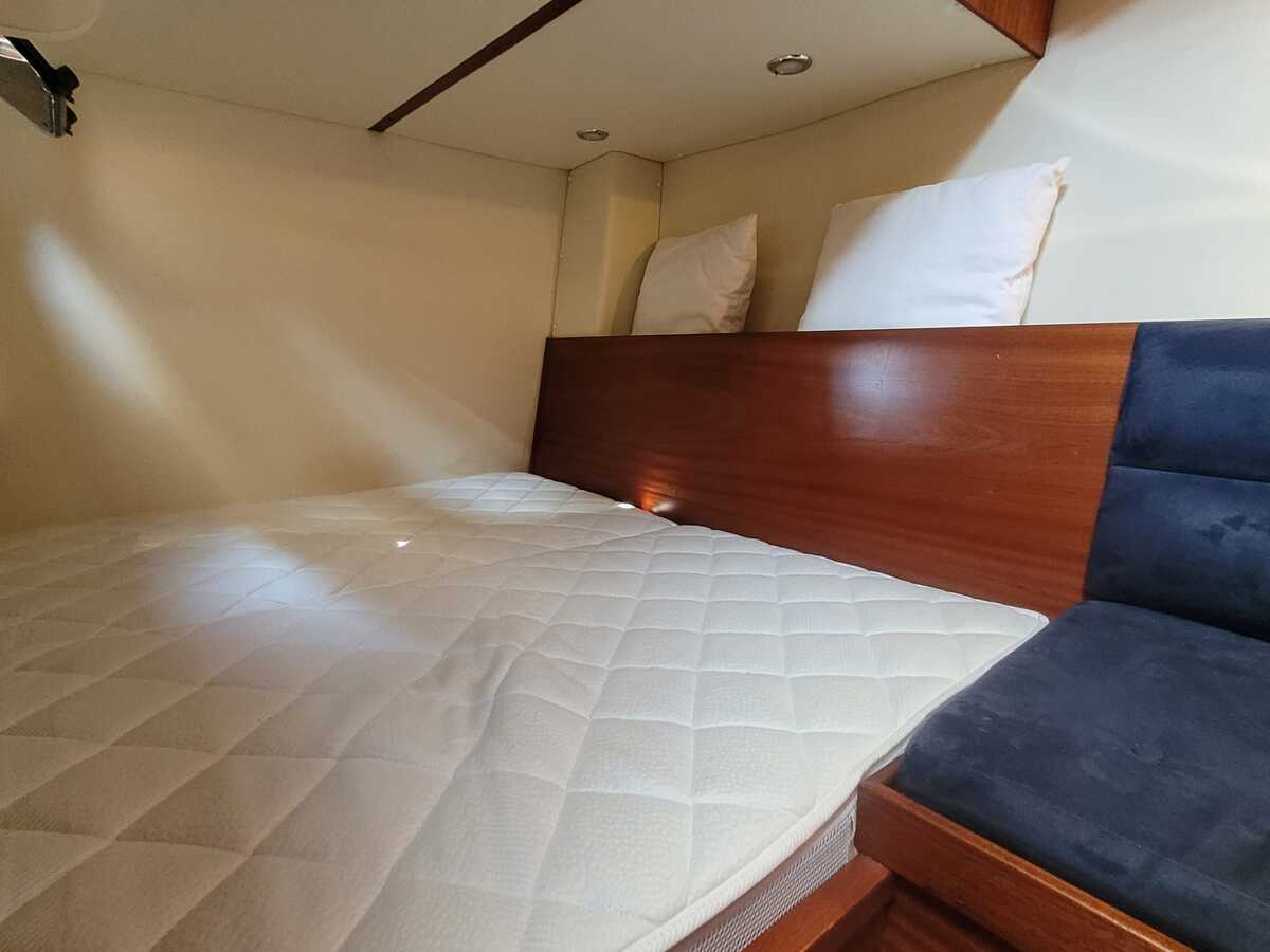 foto: 22 Nimbus 380 Commander