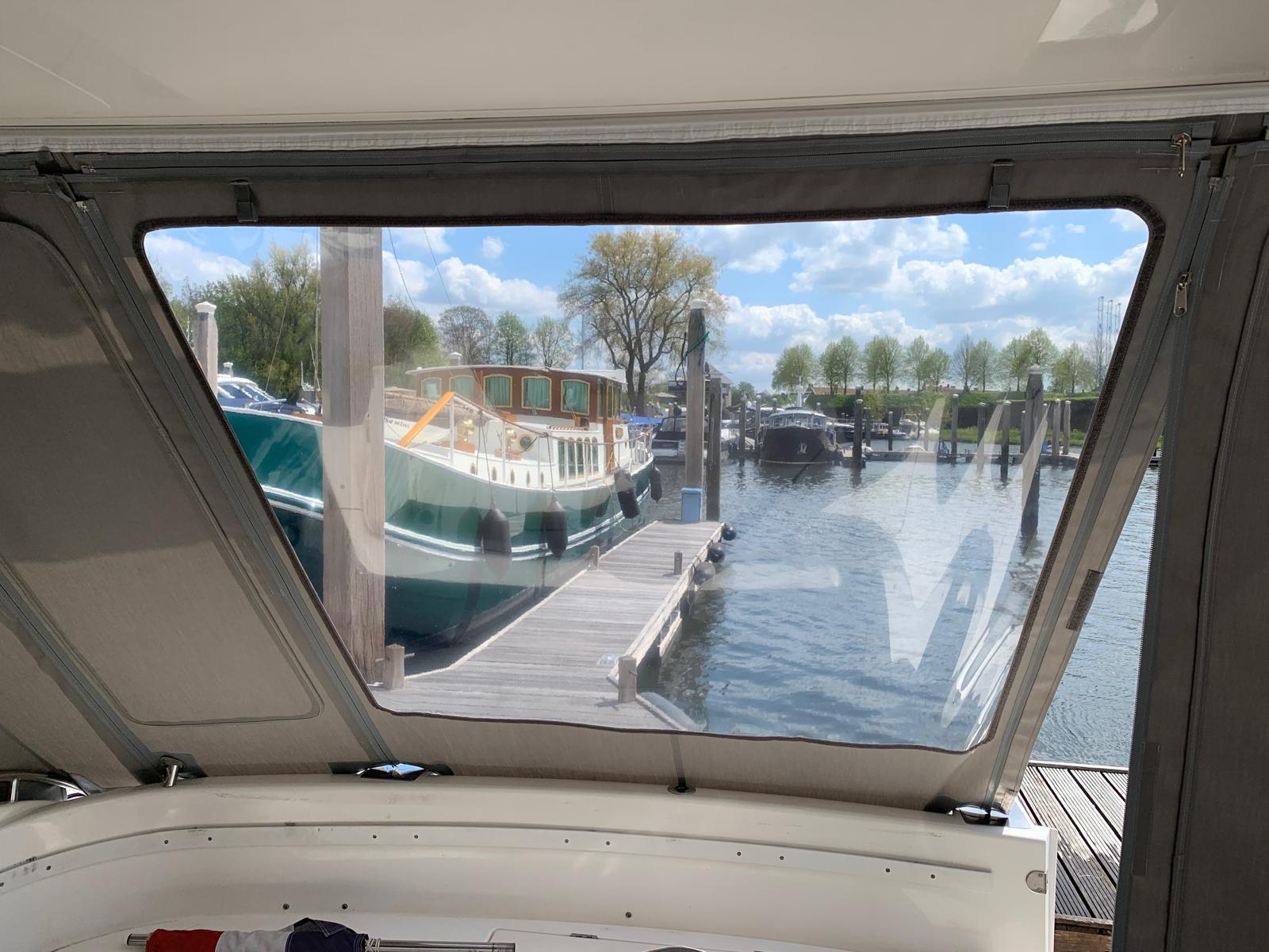 foto: 9 Princess  440 Fly