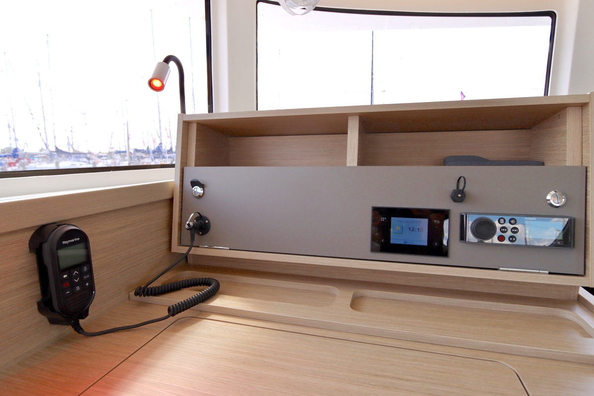 foto: 103 Lagoon 42 Full specs