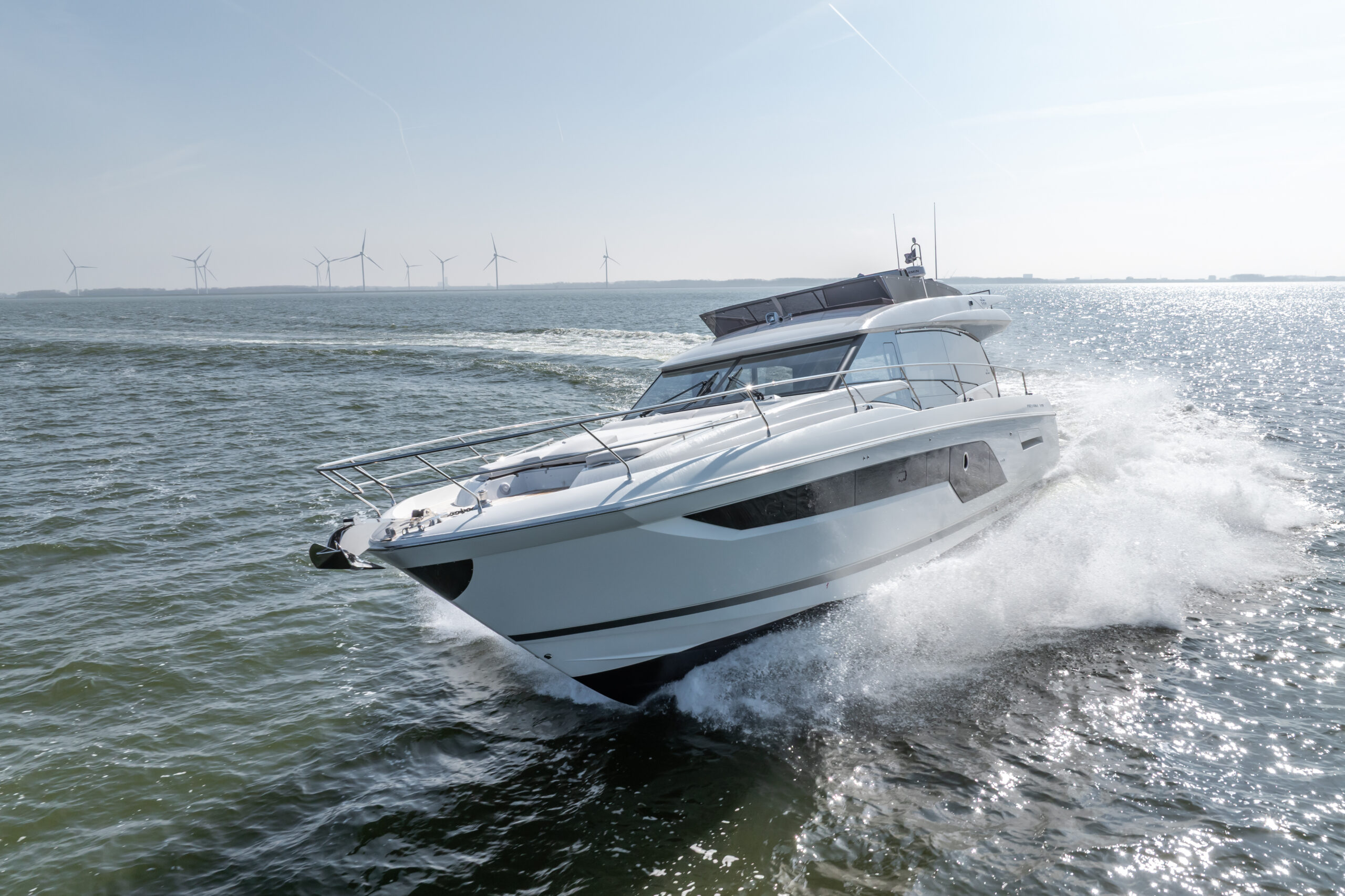foto: 80 Prestige 590