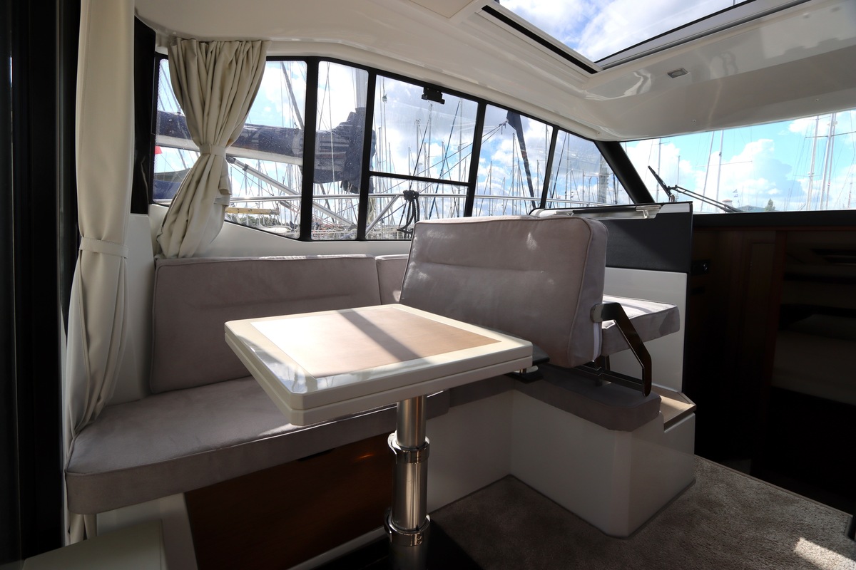 foto: 30 Jeanneau NC 33