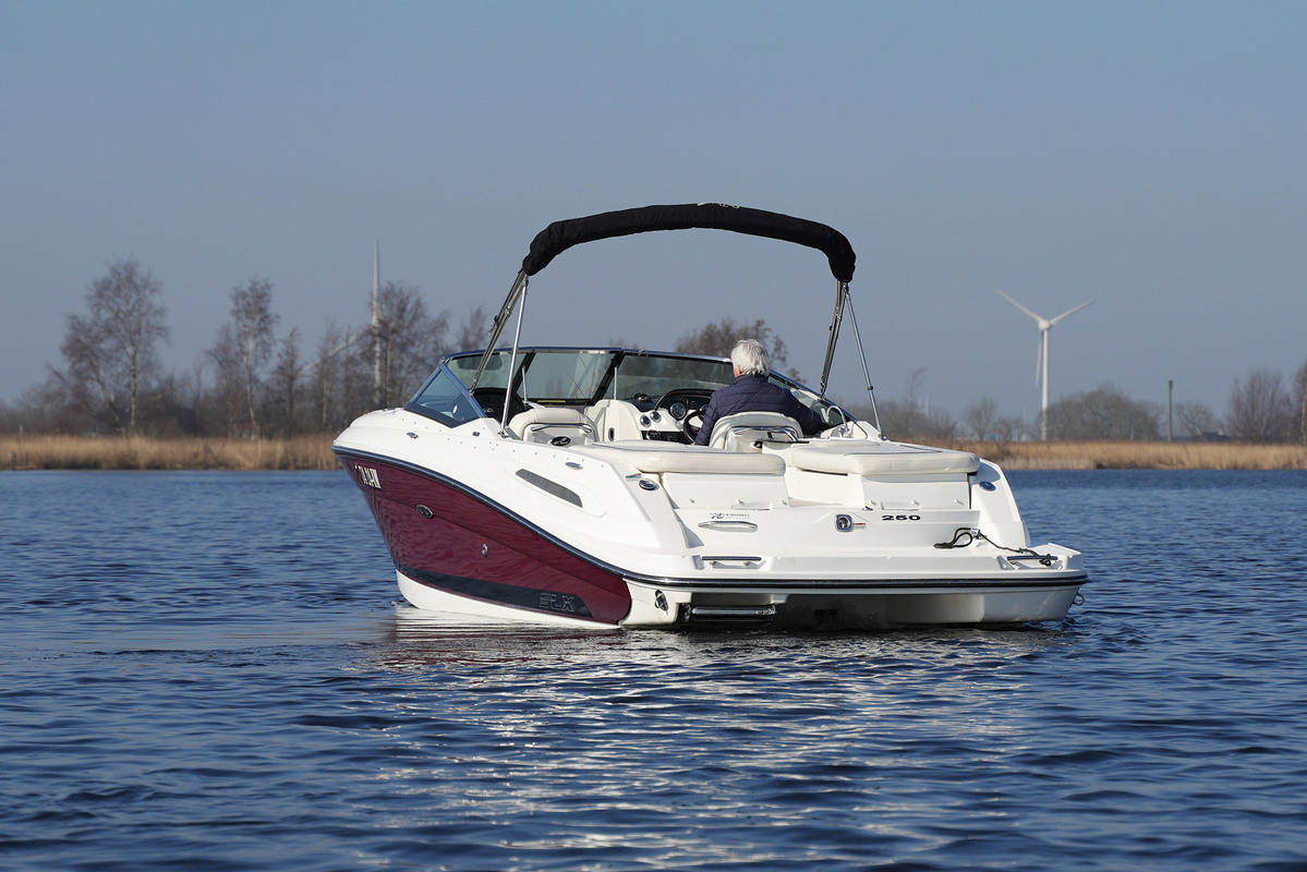 foto: 21 Sea Ray 250 SLX