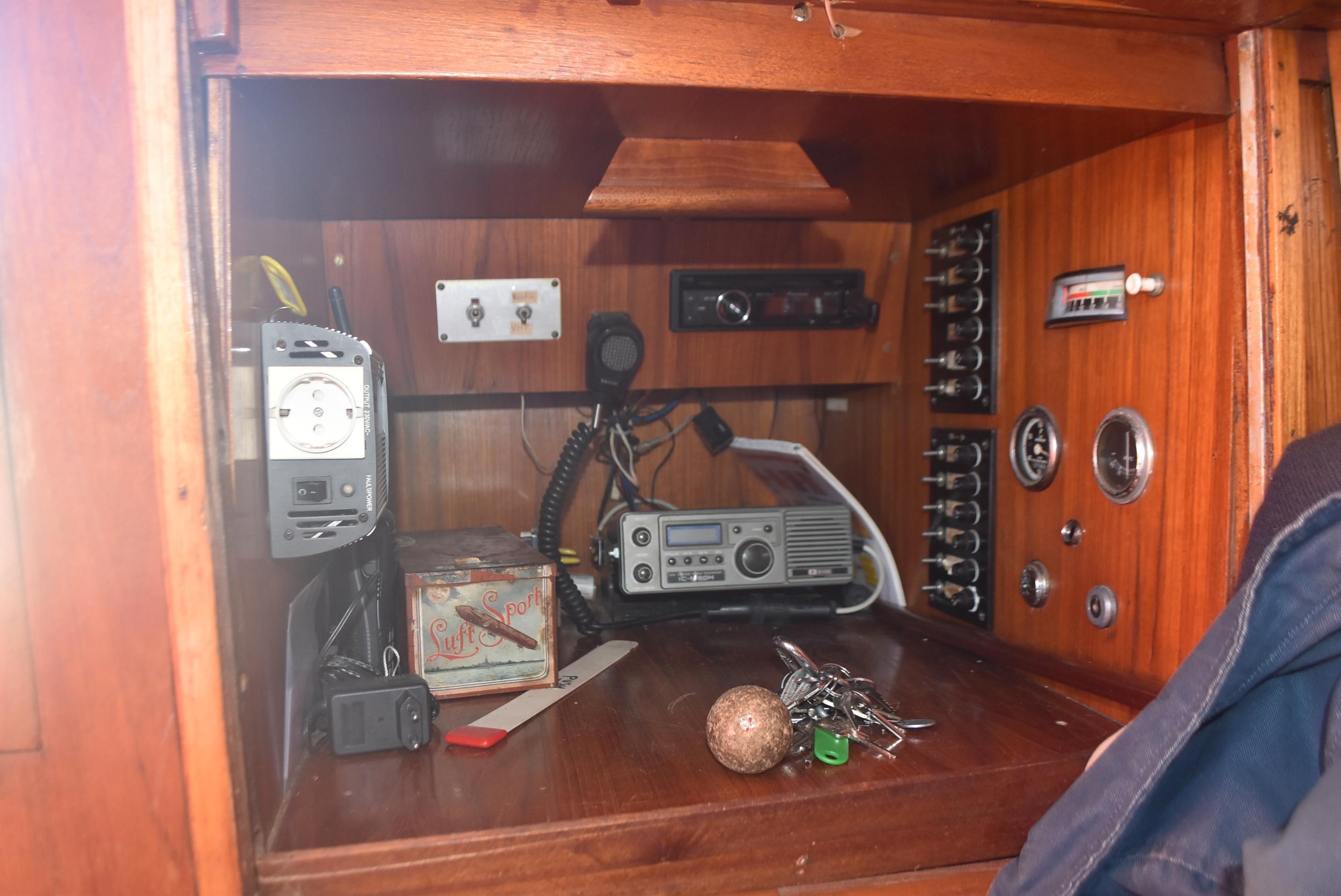 foto: 25 Volkerak 32 Motorsailer