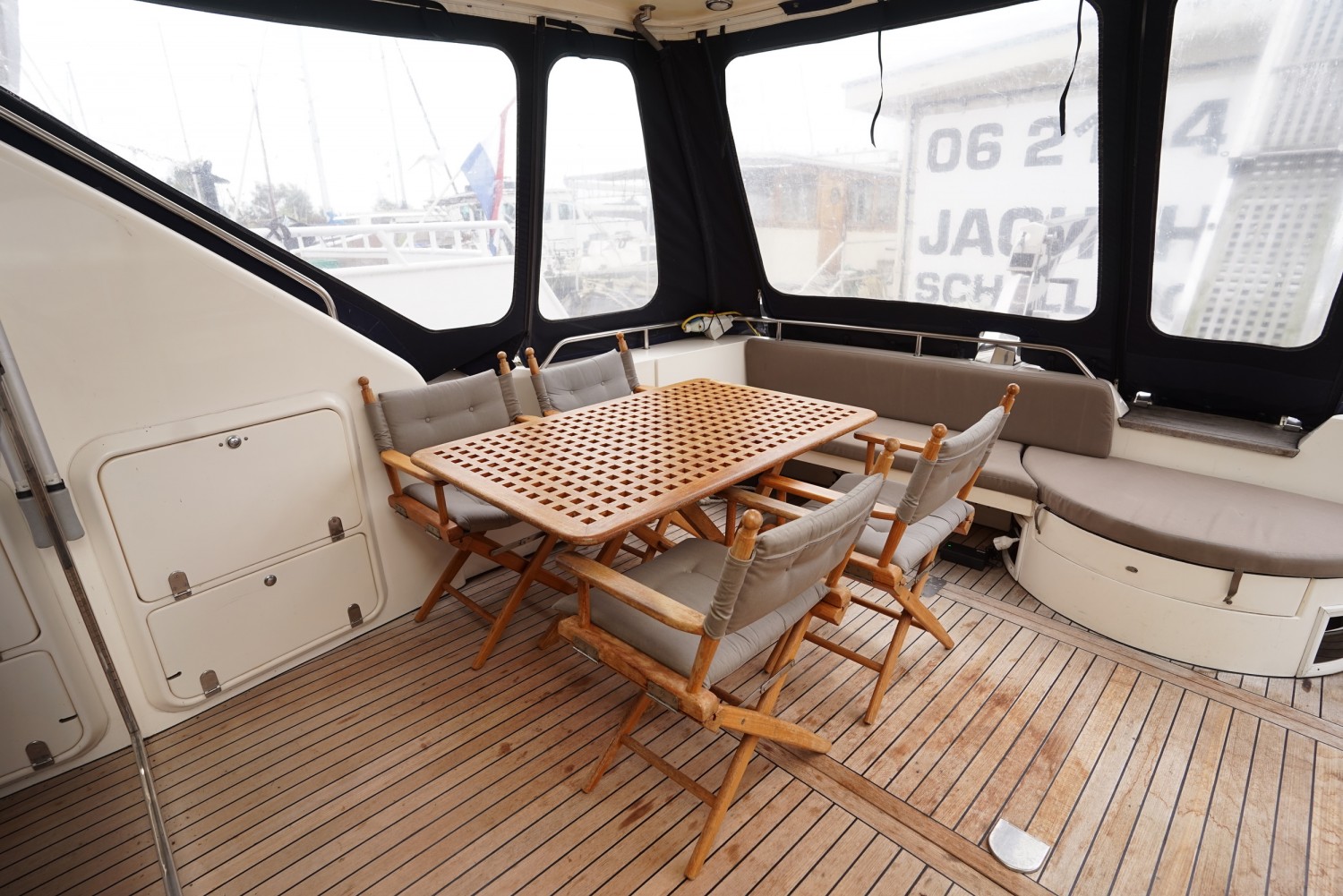 foto: 27 Fairline Squadron 62