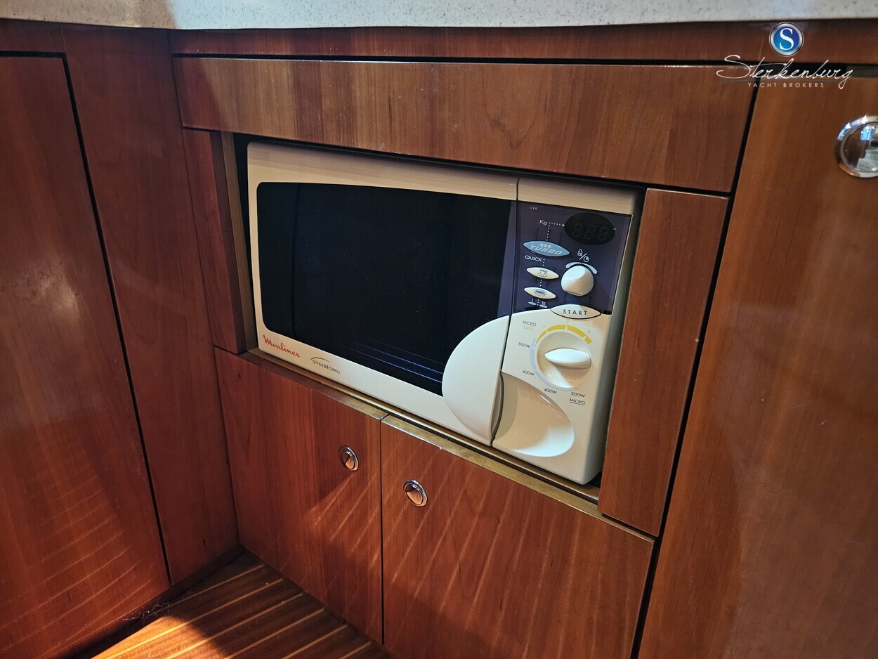 foto: 28 Azimut 42