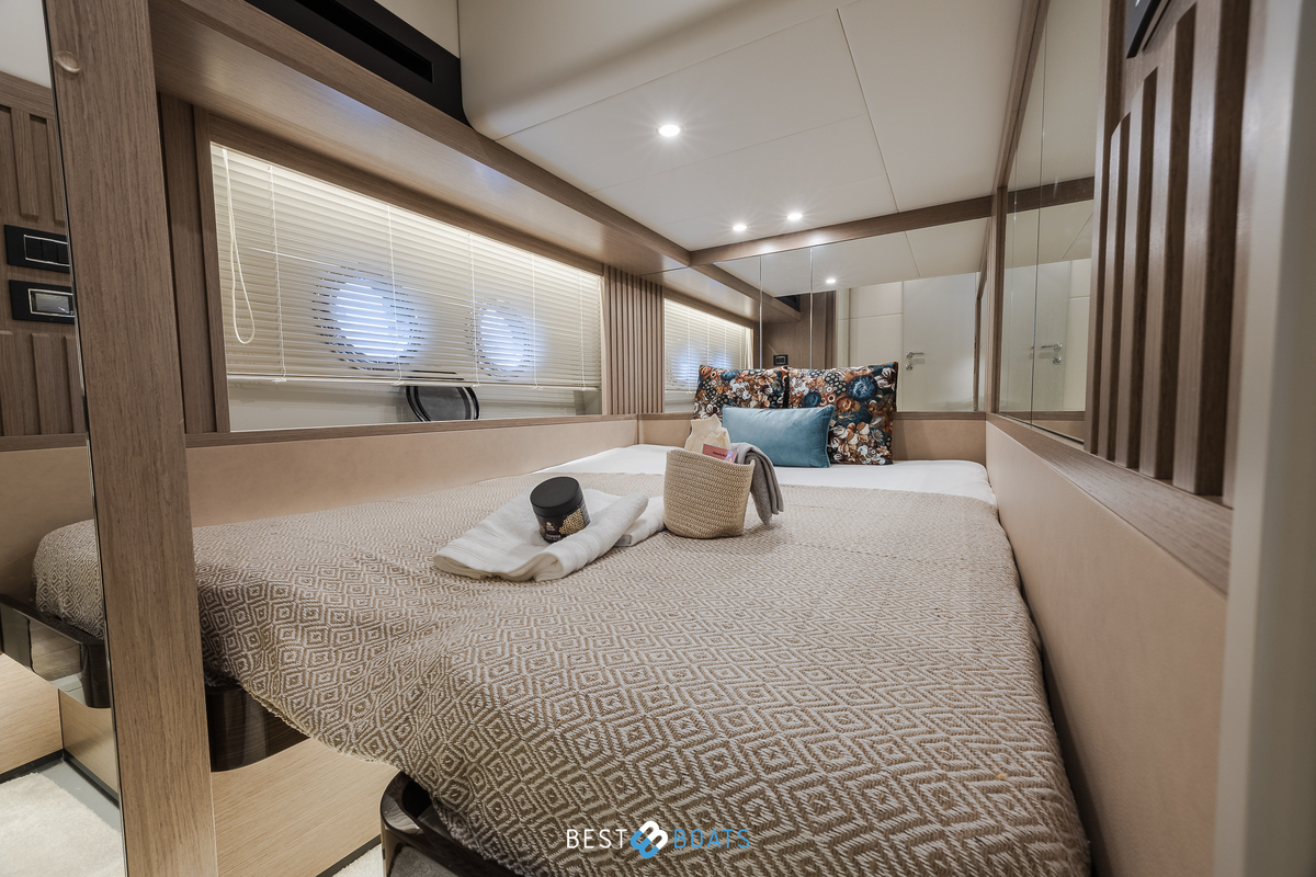 foto: 62 Absolute  Navetta 52