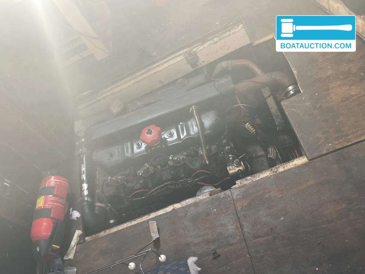 foto: 7 Motorboot 700