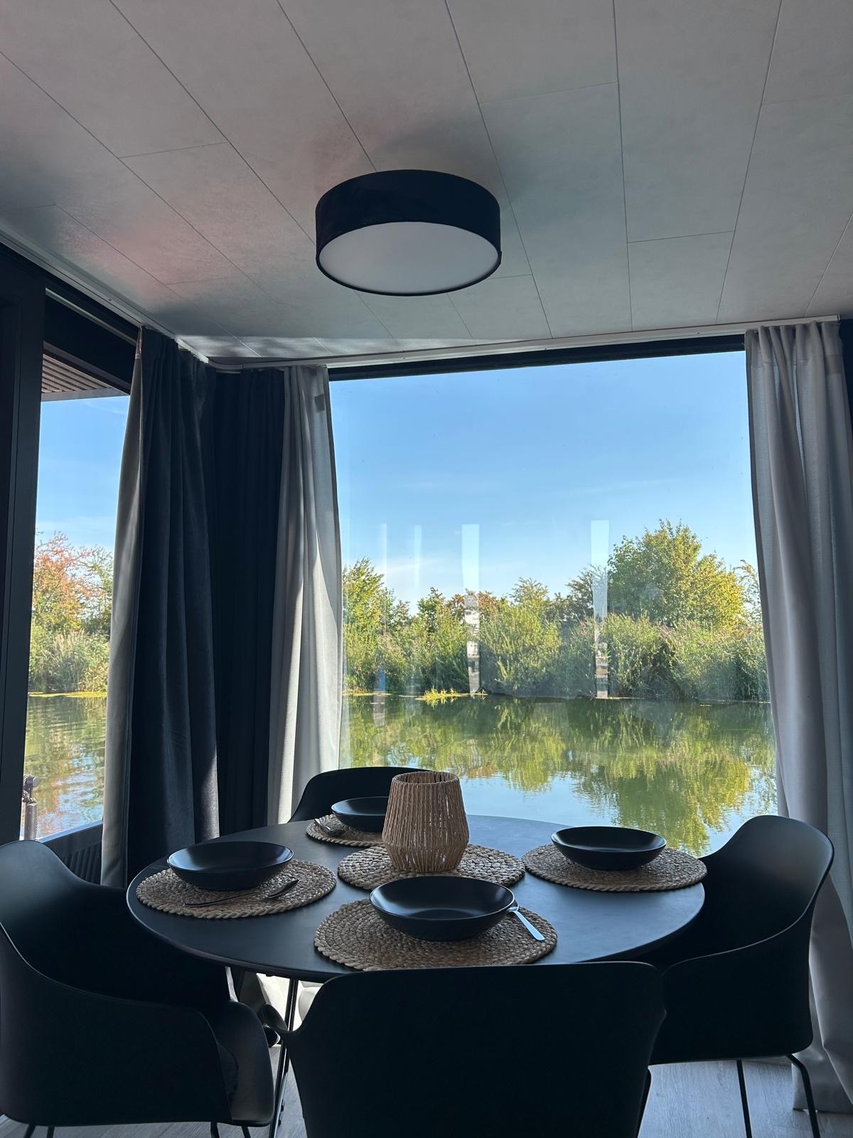 foto: 27 Lakelife Houseboat One Off XL PLUS
