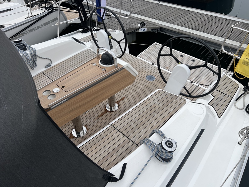 foto: 27 Bavaria Cruiser 34-2