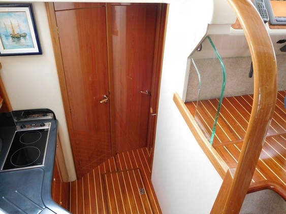 foto: 23 Sealine F 37