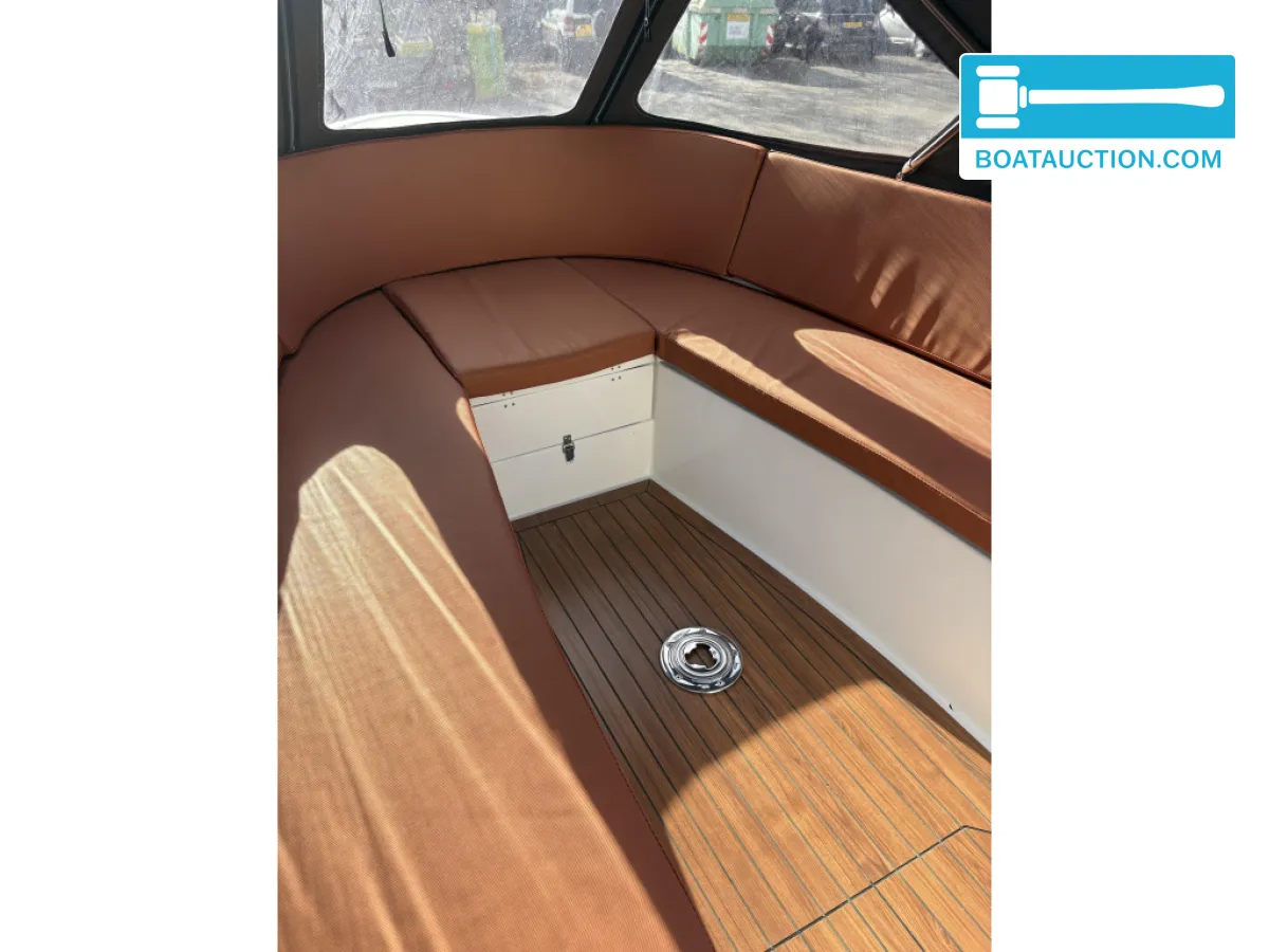 foto: 10 Maxima 600 Tender